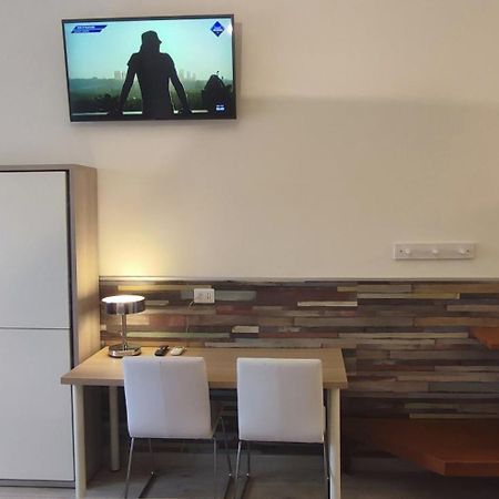 Hotel Nitto House Bari Exterior foto