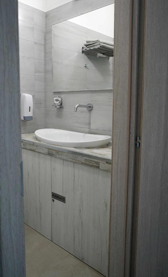 Hotel Nitto House Bari Exterior foto