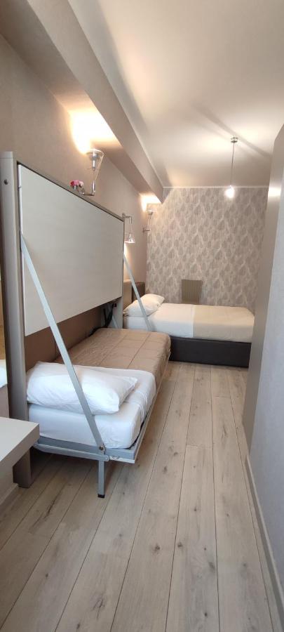 Hotel Nitto House Bari Exterior foto
